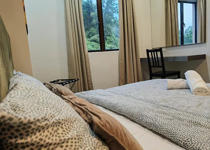 Cosy Designer\'S Home By The Mountain