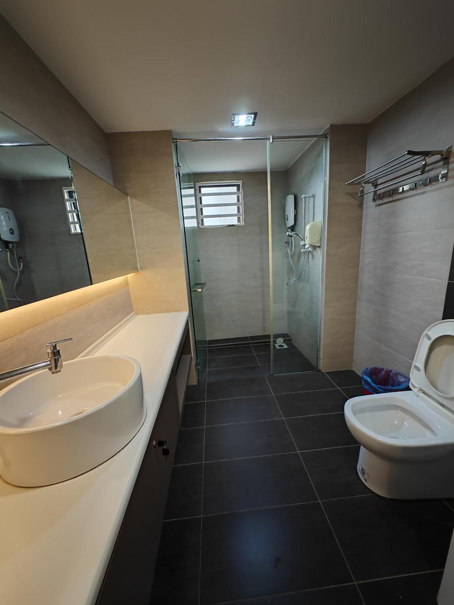 Cosy Designer's By The Mountain Apartment Lumut